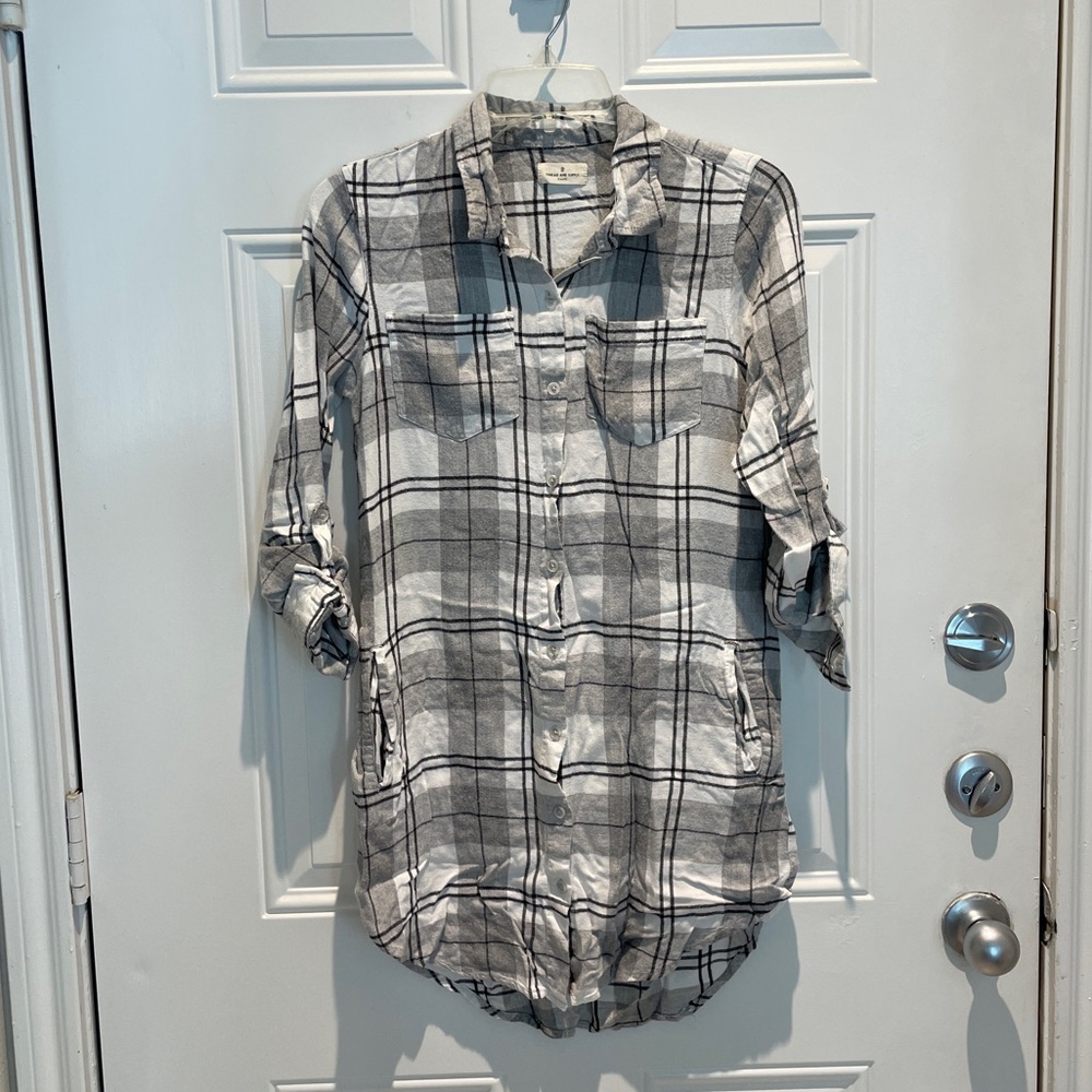 Thread & Supply Gray White Plaid Flannel Button Down Long Sleeve Top Size Small